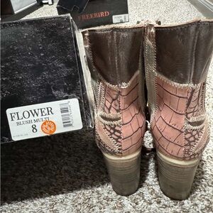Women’s size 8 freebird boots